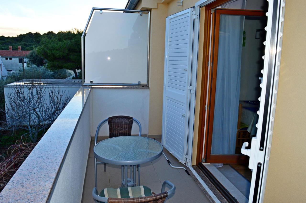 Apartments Vilim Tisno Εξωτερικό φωτογραφία